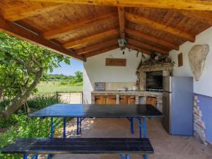Fotografie z fotogalerie ubytování Holiday Home Finida by Interhome v destinaci Petrovija