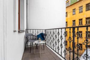 Balkón alebo terasa v ubytovaní Elegant apartments located in the centre of Prague