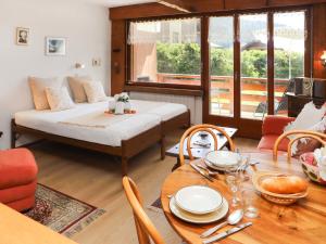 Voodi või voodid majutusasutuse Apartment Vert Pré 3 by Interhome toas