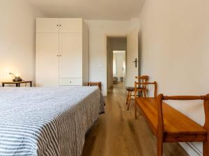 Posteľ alebo postele v izbe v ubytovaní Apartment Mirror by Interhome