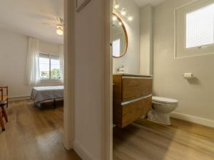 Posteľ alebo postele v izbe v ubytovaní Apartment Mirror by Interhome