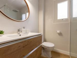 Kúpeľňa v ubytovaní Apartment Mirror by Interhome