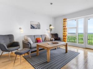 Posezení v ubytování Apartment Anthonie by Interhome