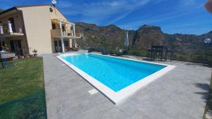 Basen w obiekcie Villa Victoria, Taormina lub w pobliżu