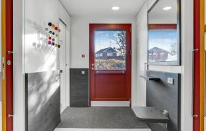 Fotografie z fotogalerie ubytování Cozy Home In Grenaa With Kitchen v destinaci Grena
