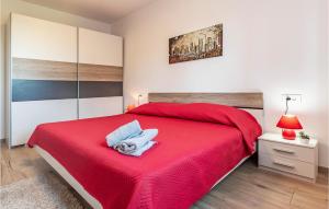 Postel nebo postele na pokoji v ubytování Three-Bedroom Apartment In Barban