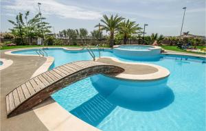 Πισίνα στο ή κοντά στο 3 Bedroom Gorgeous Home In Torrevieja +22 φωτογραφίες