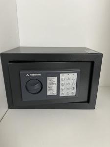 サンミゲル・デ・アボナにあるSweet home ocean golf resortの電子レンジ(カウンターに開くドア付)