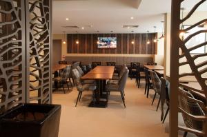 Posezení v ubytování Le Lodge Brit Hotel Strasbourg Zenith