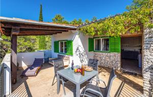 Balkón nebo terasa v ubytování 2 Bedroom Beach Front Home In Sali