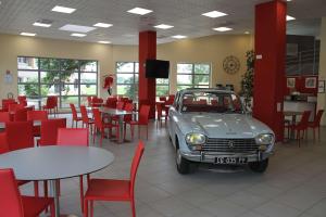 Restaurace v ubytování Brit Hotel Montargis