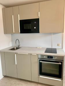 Dapur atau dapur kecil di apartment,1,2,3