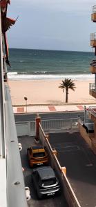 Imagen de la galería de 50 pasos hacia el mar, en El Campello