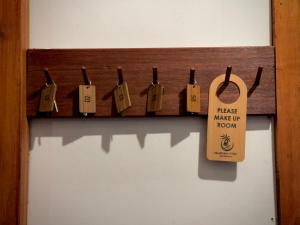 Kalamoana House的证书、奖牌、标识或其他文件