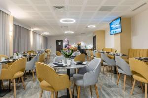 Restaurace v ubytování Brit Hotel Paris Orly Rungis