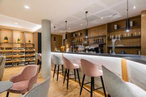 Lounge nebo bar v ubytování Brit Hotel Paris Orly Rungis