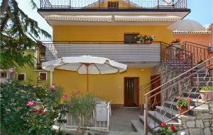 Μπαλκόνι ή βεράντα στο 2 Bedroom Lovely Apartment In Novigrad