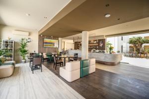 Istumisnurk majutusasutuses Baitan Hotel