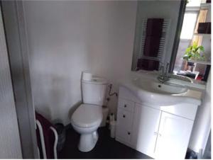 Un baño de Chez Yannick