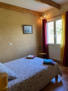 Mynd úr myndasafni af Spacious calm gite - 4 bedrooms, pool, view, pétanque í Vinsobres