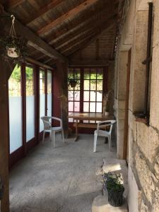 Patio nebo venkovní prostory v ubytování Relais des Salines
