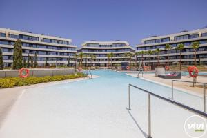 Бассейн в ViVi Homes - Aura Pool, Sauna, Spa, Gym & Sea View или поблизости