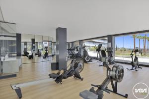Фитнес-центр и/или тренажеры в ViVi Homes - Aura Pool, Sauna, Spa, Gym & Sea View