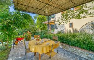 A garden outside Villa Caterina
