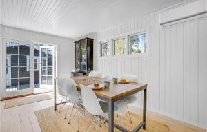 Fotografie z fotogalerie ubytování Amazing Home In Rødby With Wifi v destinaci Rodby