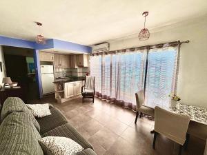 A kitchen or kitchenette at Faro de Cullera I