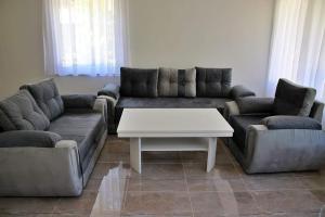 Gallery image of Vikendica Gajić in Šipovo +20 photos