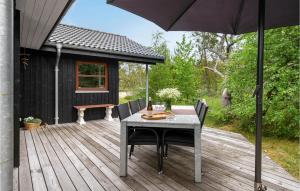 Κήπος έξω από το Three-Bedroom Holiday Home In Albak +15 φωτογραφίες