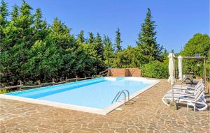 The swimming pool at or close to Vigna Dante