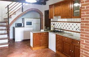A kitchen or kitchenette at Vigna Dante