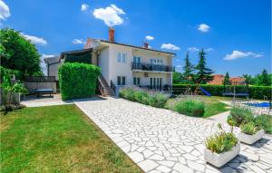 Vonkajšia záhrada v ubytovaní Holiday Home Orihi Bb Croatia