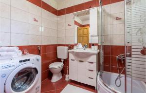 Koupelna v ubytování Pet Friendly Home In Severin Na Kupi