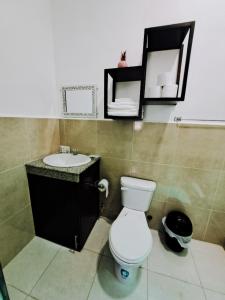 Koupelna v ubytování Hosteria La Veleta, Playas