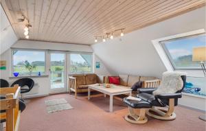 Posezení v ubytování Holiday Home Spodsbjergvej Rudkøbing I
