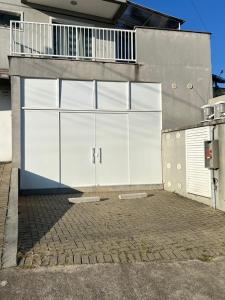 Το κτήριο όπου στεγάζεται  το διαμέρισμα