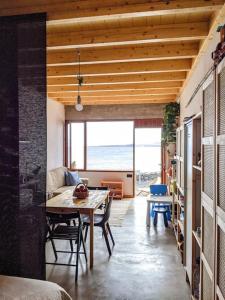 Χώρος καθιστικού στο CA'MALÚ Estudio en el mar