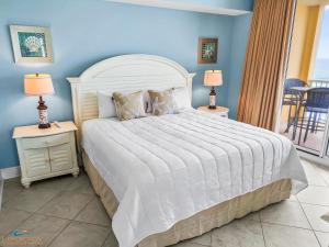 Azure 418-Glorious Gulf-Front Views- Luxury 4 Bdrm客房内的一张或多张床位