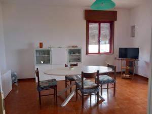 Foto dalla galleria di La terrazza sul mare a Torre Vado