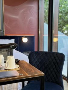 Posezení v ubytování Design Hotel & Private Spa - Tbilisi Edition