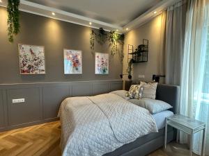 Posteľ alebo postele v izbe v ubytovaní Book-A-Room Salzburg Apartment 31