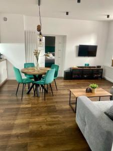 Μια τηλεόραση ή/και κέντρο ψυχαγωγίας στο Apartament w centrum 65 m2