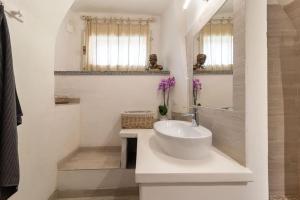 Foto dalla galleria di Due passi dalle Terme & Vicino alle Piste - Nel cuore del Parco Naturale Adamello - Pet Friendly - WiFi & Netflix a Caderzone