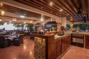 Ресторан / где поесть в Hotel El Velero