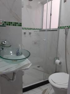 Bilik mandi di Lawrence Roof Top II +44 gambar
