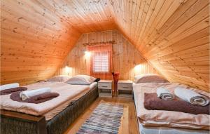 Posteľ alebo postele v izbe v ubytovaní Three-Bedroom Holiday Home In Lekenik