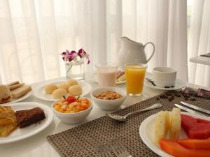 Comida no hotel ou em algum lugar perto